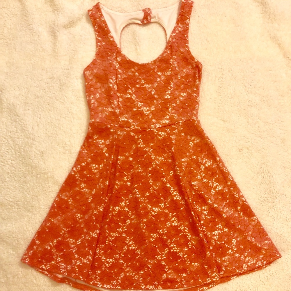 Dress - Picture 2 of 2